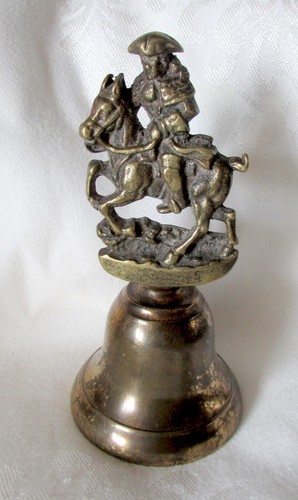 VINTAGE PAUL REVERE ON BRASS BELL 5 INCHES TALL - Picture 4 of 4