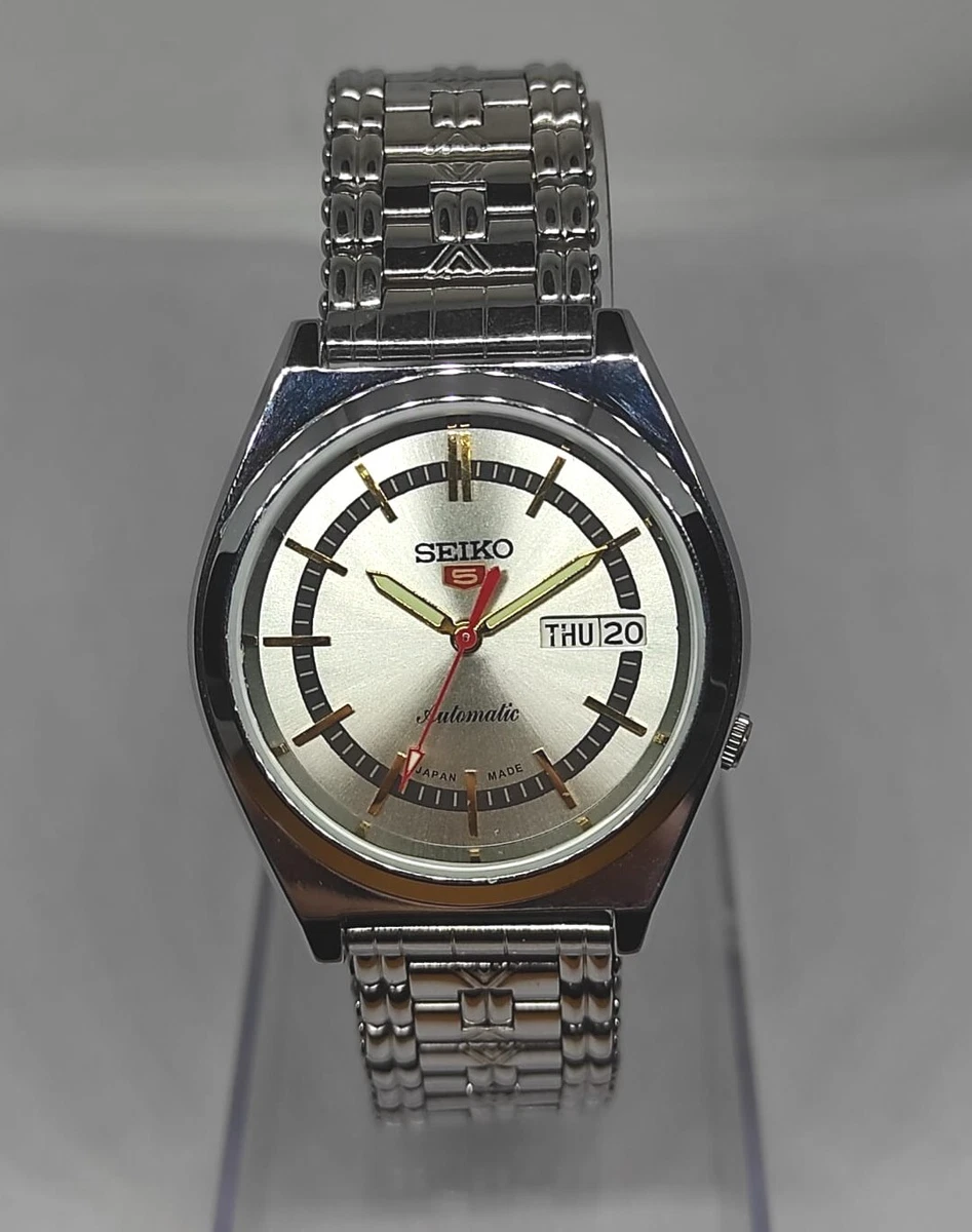 Seiko Automatic Caliber 7009 Silver Color Dial Day Date Men s Wrist Watch