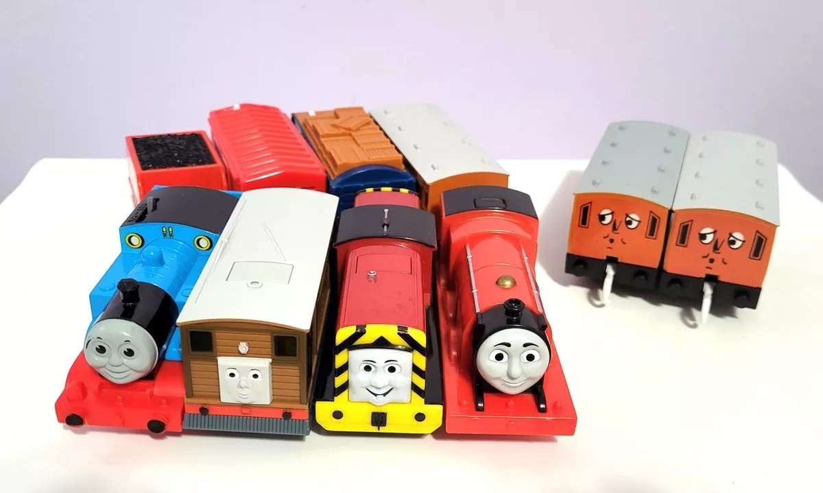 Thomas the Train Engine + Toby Salty Arthur Battery Run Track Trains, 6 Box  Cars