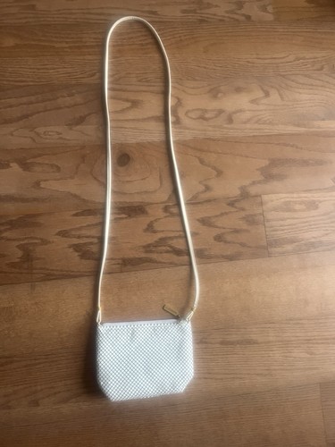 Retro 1960's Vintage Metal Mesh White Whiting & Davis Purse - Picture 1 of 5