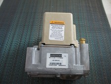 Honeywell SV9501H2409 Gas Valve NEW! Lennox 70L53