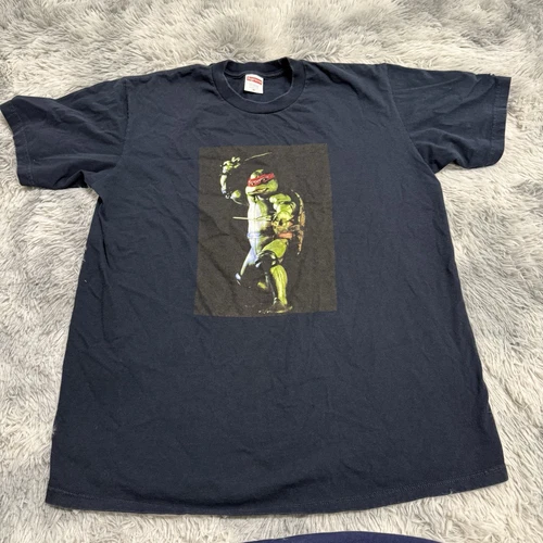 Chemise Supreme Teenage Mutant Ninja Turtles Raphaël taille M bleu marine, trou