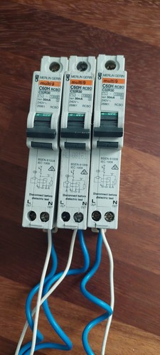 Merlin Gerin C60H RCBO C32 amp 30mA 230v fits Schneider Industrial 10kA - Picture 1 of 1