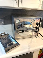 Pelton Crane OCM OmniClave Autoclave Steam Sterilizer Dental/Tattoo/Lab Untested