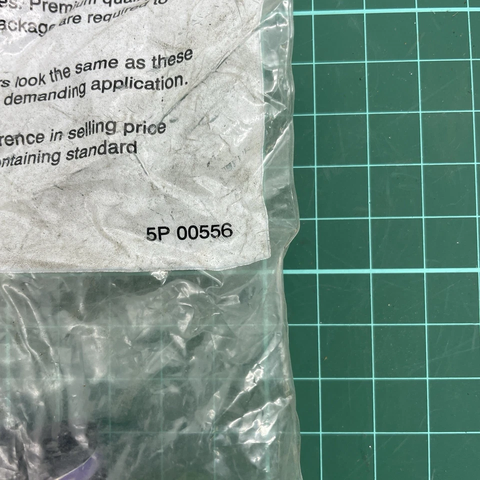 Pack Of 8 Fel-Pro 5P 00556 Purple Viton Valve Stem Seals NOS - Image 3 of 4