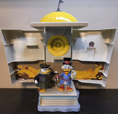 Disney's Ducktales SCROOGE'S MONEY BIN PLAYSET, Scrooge, And PHATMOJO GLOMGOLD