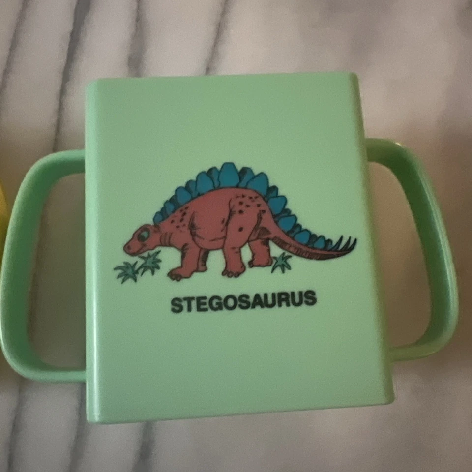 Soportes de caja de jugos de colección amigos pequeños ayudante de mamá hipopótamo y estegosaurio Foto 3 de 4