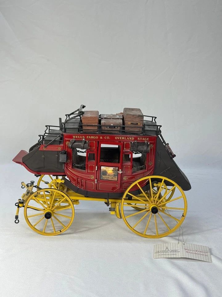 Franklin Mint Wells Fargo Stagecoach-Diecast Metal 1:16 - Image 2 of 4