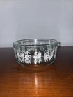 Pyrex Limited Edition White Amish Butterprint 4 Cup Storage Dish No Lid