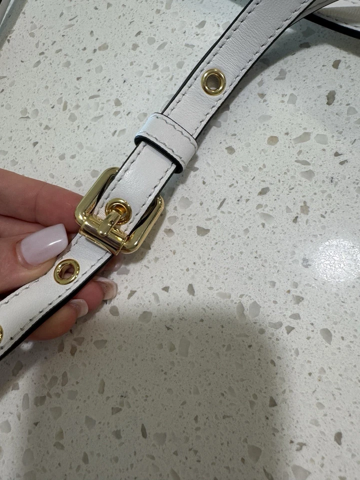 with tags Moschino Strap Belt White Leather Bag Handbag Gold Silverwear - Image 3 of 3