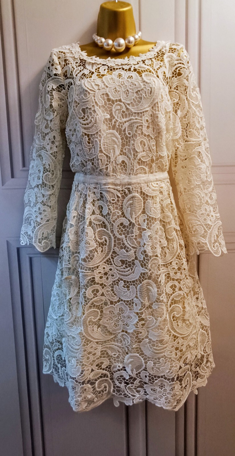 Picture 3 of 16