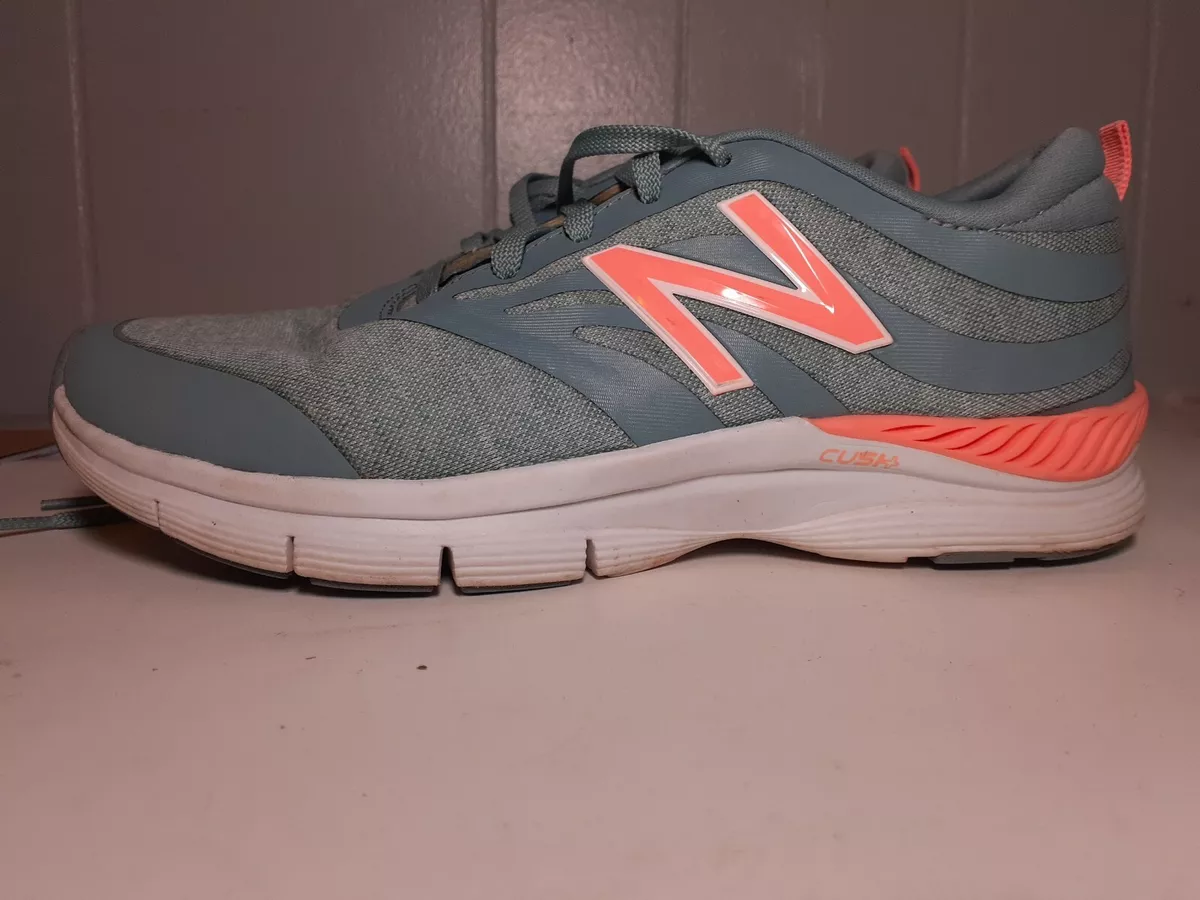 Women s New Balance 713 Athletic Shoe Size 8.5 Excellent condition