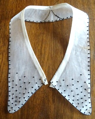 Beau col rétro, des années 1950 linon et broderie