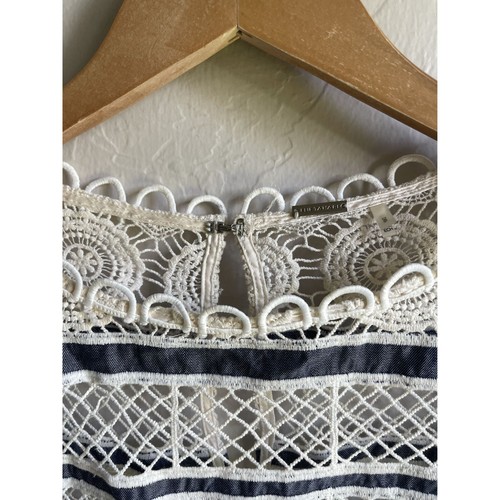 Elie Tahari Carline White Blue Chambray Crochet Lace Cropped Top Short Sleeve Si - Picture 7 of 9