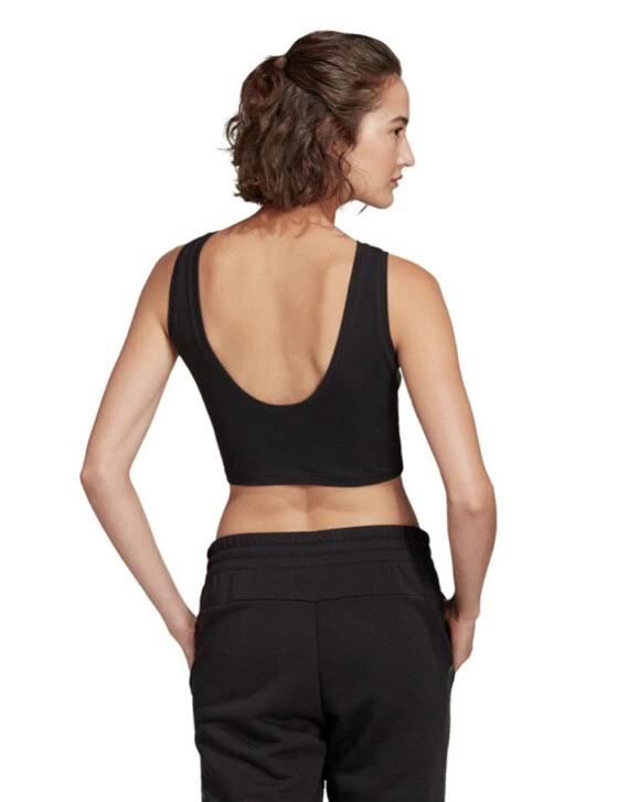 Top corto deals adidas nero