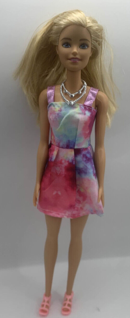 Modern Fashionistas Era Barbie Blonde Hair Doll Clothes Casual Multicolor Dress