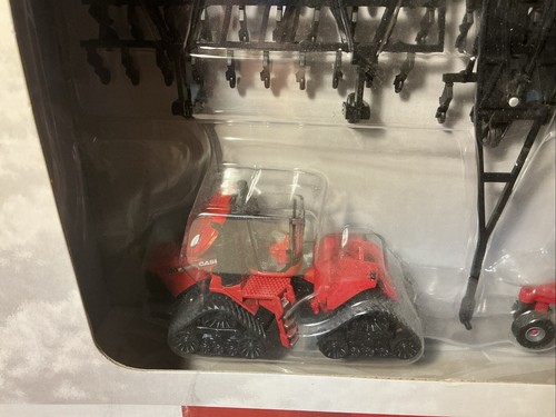 Error By Ertl!!!Ertl 1/64 Case IH Steiger 600 Quadtrac & Air Seeder 3-Piece Set. - Picture 2 of 10