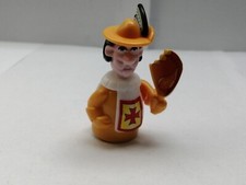 &Uuml;-Ei Figur Musketier Herfried C-76 ohne Bart Serie Im Reich der Musketiere 2004