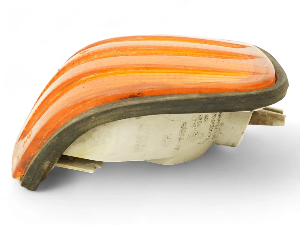 1981 - 1985 Mercedes Benz S Class W126 Turn Signal Light Halogen Passenger Right - Image 3 of 4