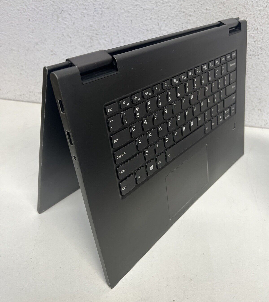 Lenovo Yoga 700-11ISK 2in1 ノートPC Lenovo YOGA 700-11ISK TOUCH 2-IN-1 Intel Core i5-8250U 1.60GHz 8GB
