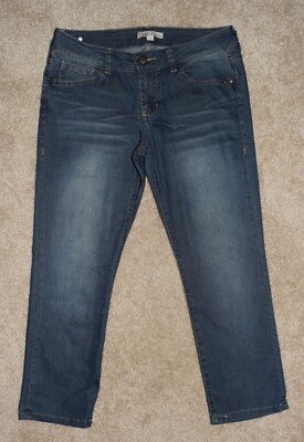 Womens CAbi Jeans Sz 2 Cropped Boyfriend Slim Leg Stretch Denim Capris 764