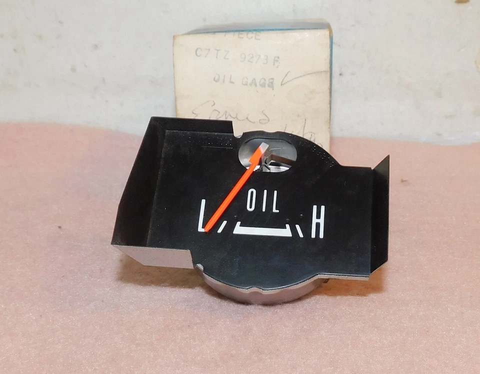 Ford F100 F250 F350 1967-1970 1969-70 E100 E300 NOS indicador de presión de aceite Foto 2 de 4