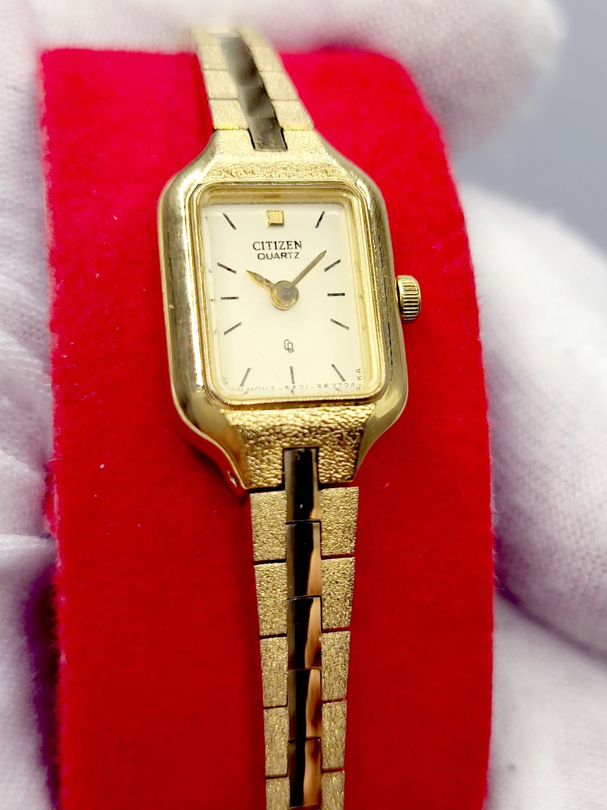 Rare [N. MINT] 1988 Citizen Quartz 13mm Ladies Watch … - Gem