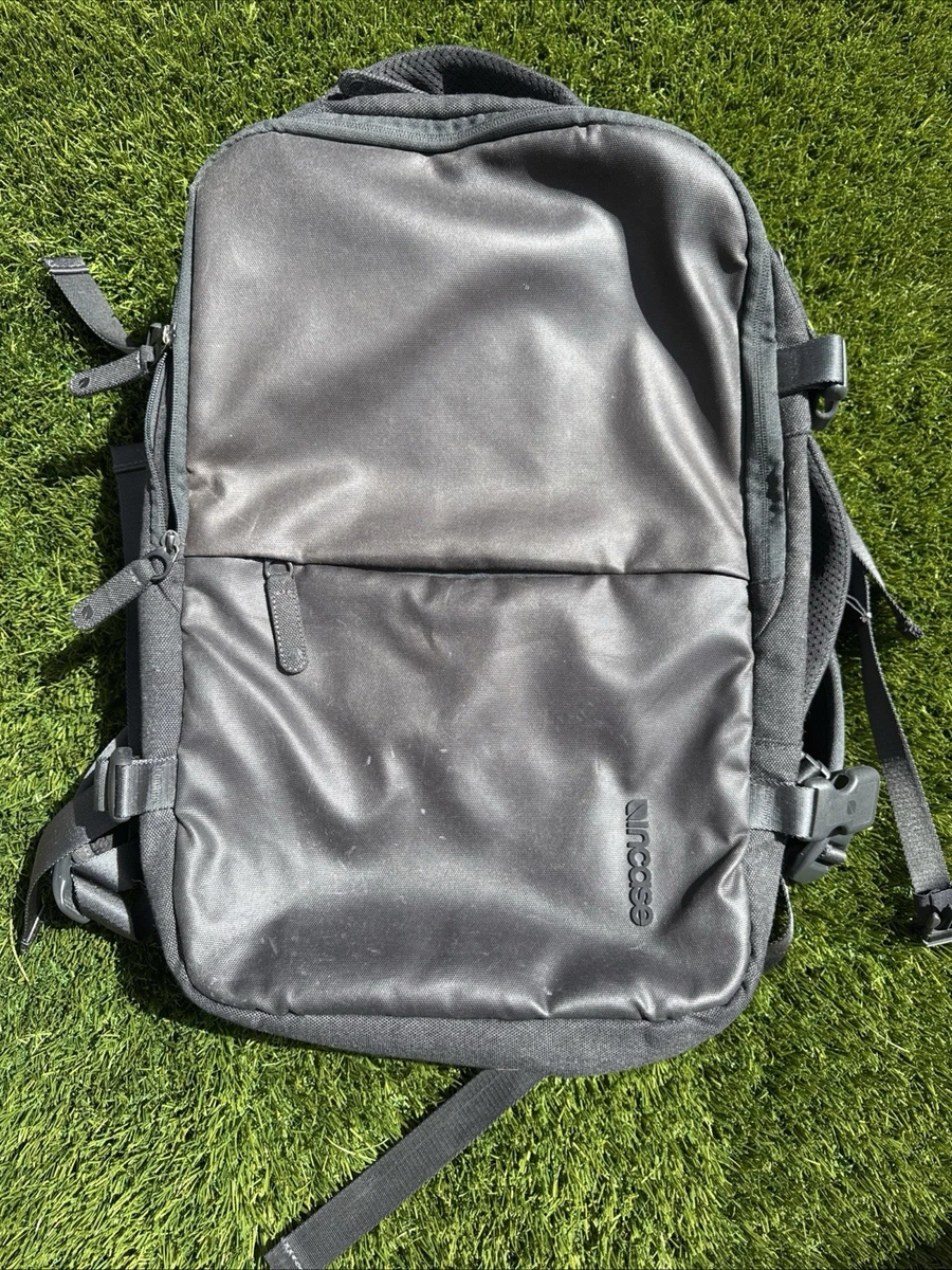 Incase 17" Laptop Cases and Bags for sale | eBay