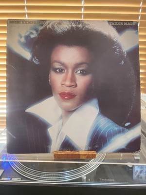 Bobbi Humphrey, Tailor Made, 1977 1st Epic, PE-34704, VG-VG+/VG