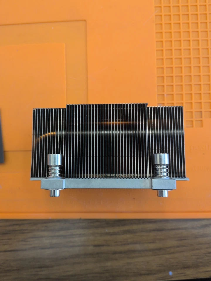 DELL Heatsink CPU Cooler for Dell Precision 0FM846-73307-027-00GS-A00. - Image 3 of 4