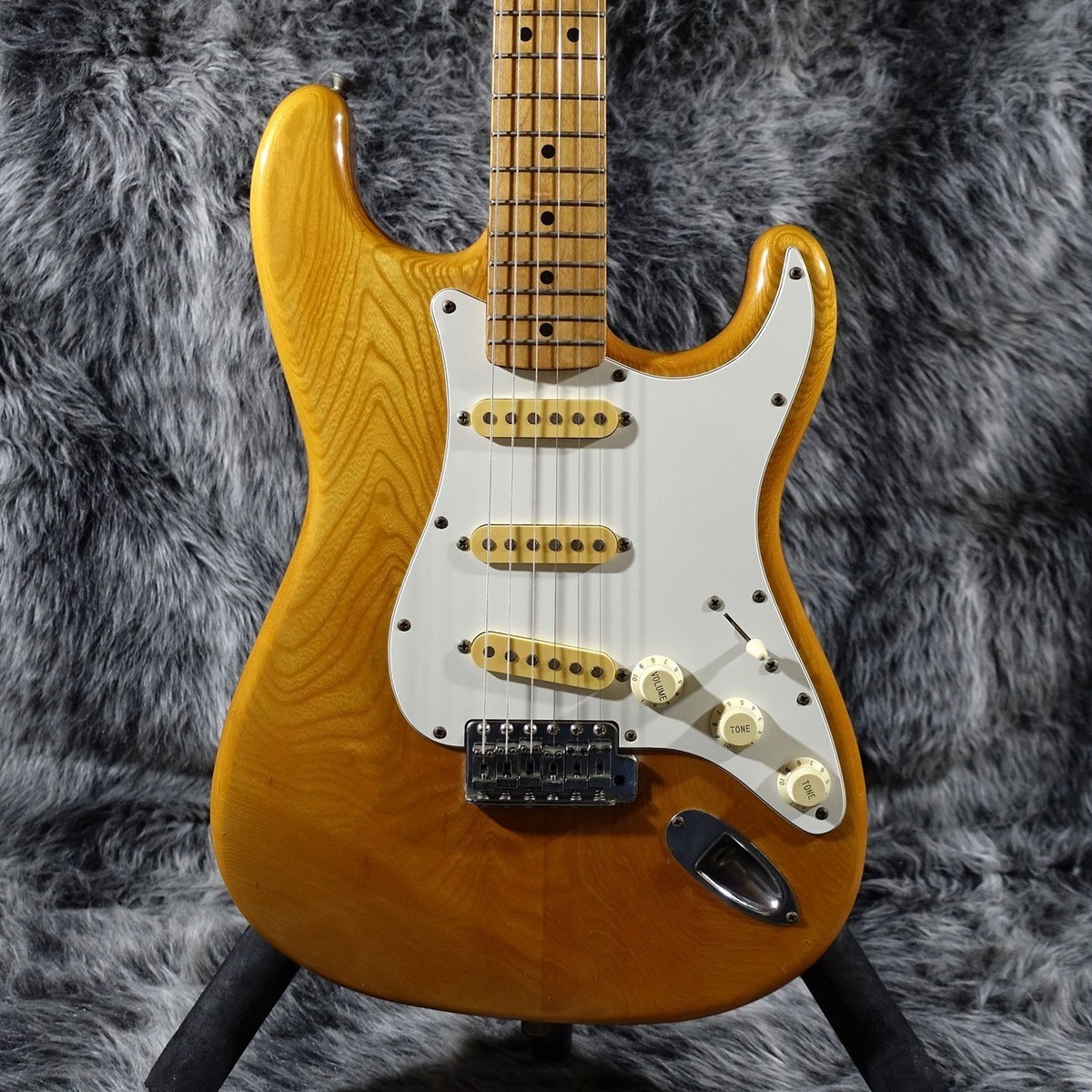 Fender Japan Stratocaster ST72-55 (CST-50M) 1980's Electric Guitar