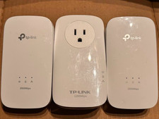 LOT OF 3 TP-LINK AV2000 A1200 POWERLINE ETHERNET ADAPTERS TL-PA9020P TL-PA8010P