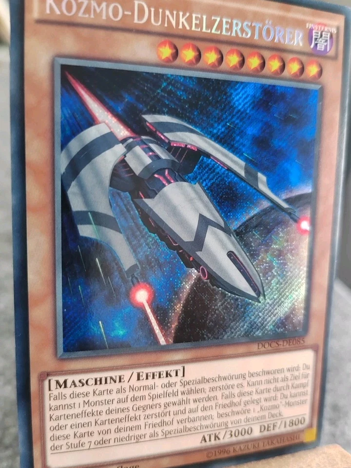 KOZMO-DUNKELZERSTÖRER - DOCS-DE085 Secret Rare / 1. Auflage Near Mint 🚀 - Bild 2 von 3