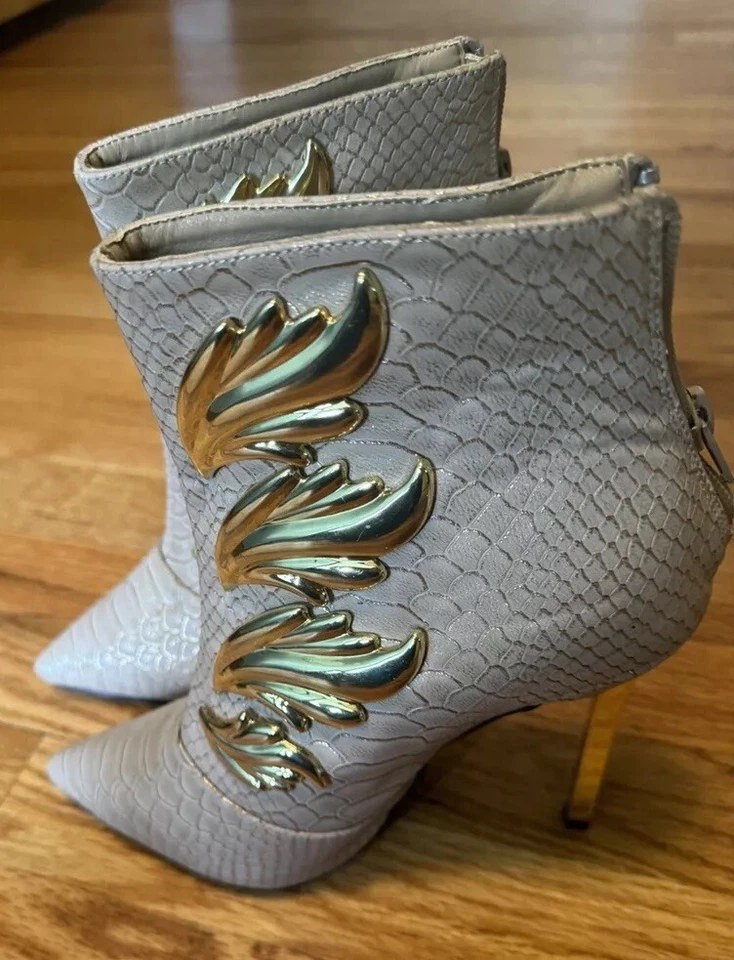 Botines Privileged Punta Punta Tacón Alto Evolve Dorado y Beige 5.5 Foto 2 de 4