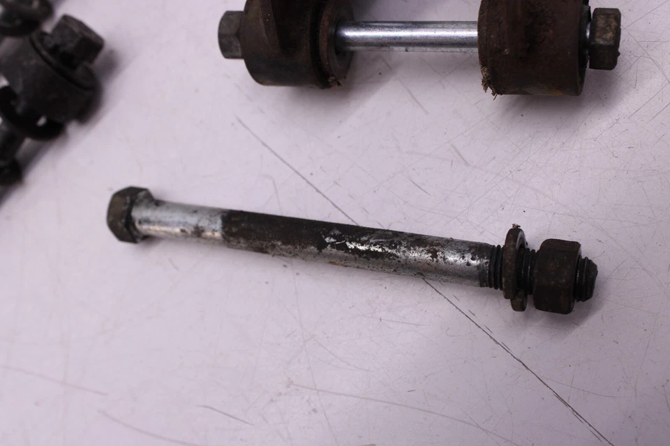 1972 HONDA CB350 КРЕПЕЖНЫЕ БОЛТЫ ДВИГАТЕЛЯ КРЕПЕЖНЫЕ ВИНТЫ КРОНШТЕЙН КРЕПЛЕНИЕ  - Изображение 3 из 4