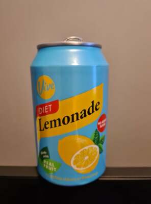 Leere Limonadendose /