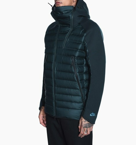 Nike NSW Tech Fleece AeroLoft Down 