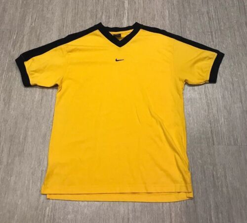 Nike SB x Doyenne Size M Mens T Shirt Coconut Milk Nike SB x Doyenne Size M Mens T Shirt Coconut Milk