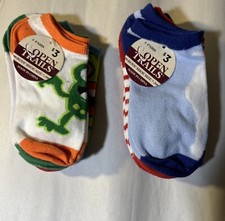 8 Pair of Assorted Boys Socks Size 7 NWT