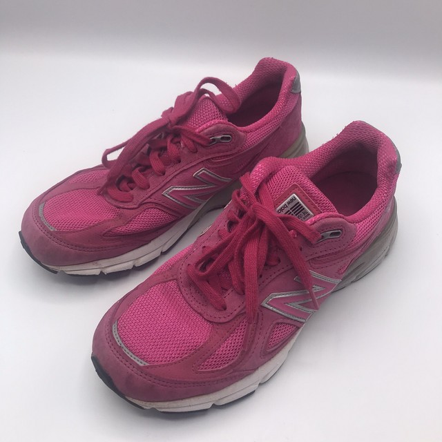 Size 8 - New Balance 990v4 Pink Ribbon 
