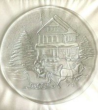 Unbranded Glass Home Decor Holiday Platter Couple pulled by Horse in Sleigh 12 "