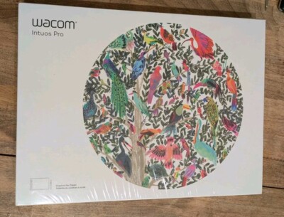 Wacom Intuos Pro Medium Graphic Tablet PTH660- New in Sealed Box