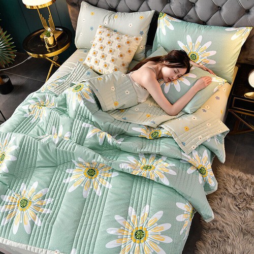 Fashion Print Thin Quilt High Quality Soft Skin-friendly Washable Comforter