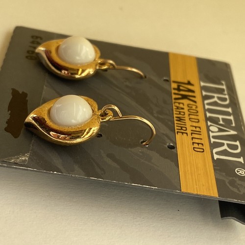 TRIFARI HEART & WHITE CABOCHON DANGLE EARRINGS 14K GOLD FILLED EARWIRE POST Gift - Picture 4 of 8