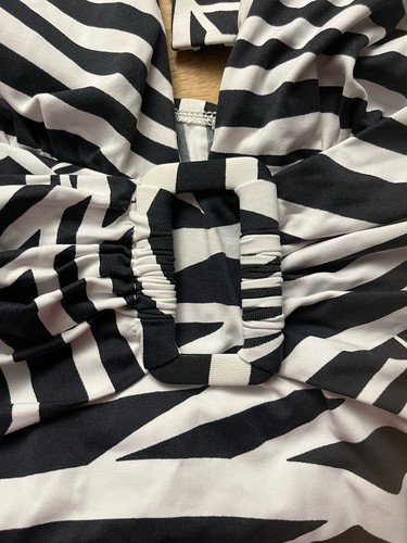 Tommy Bahama One Piece Swimsuit Zebra Halter Top Detailed Waist Size 10 - Picture 2 of 6