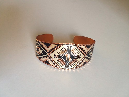 Copper Native American Black Star Diamond Cut Cuff Bracelet and Feather Earrings - Picture 5 of 6