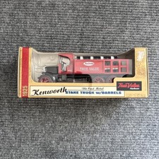 ERTL 1925 Kenworth Die Cast Metal Truck w/Barrels True Value Hardware Bank 1:34
