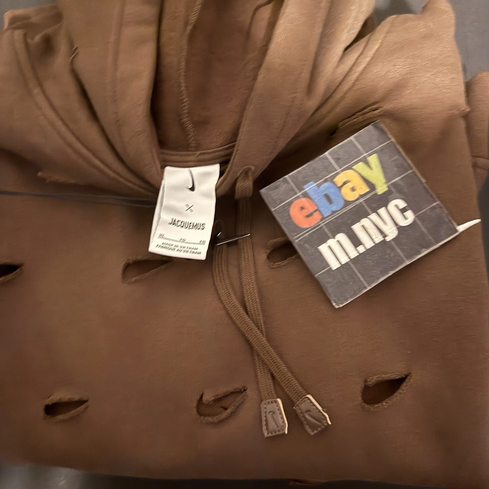 Felpa con cappuccio Nike x Jacquemus x Le Swoosh marrone FJ3481 259 taglia X large nuova