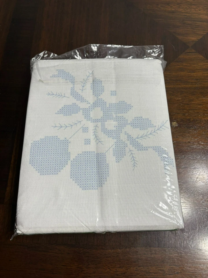 Kit mantel bordado Foto 2 de 2