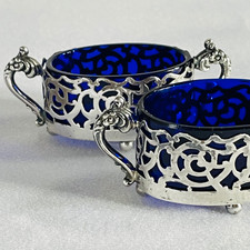 Victorian Sterling Silver Salts/Cobalt Glass– Birmingham 1899 – Henry Williamson